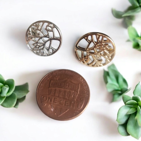 NEW! Tree of Life Stud Earrings – Gold or Silver Alloy - Picture 6 of 9